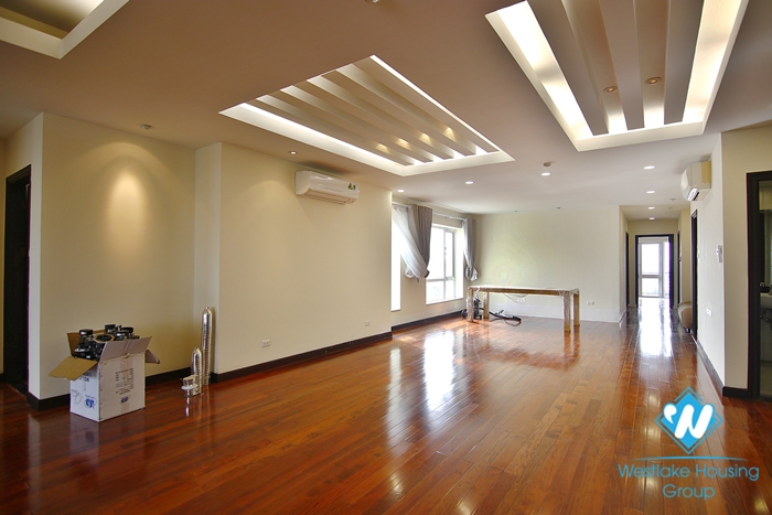 Four-room ambassador-sized apartment for rent in a quiet alley in the heart of Hoan Kiem district